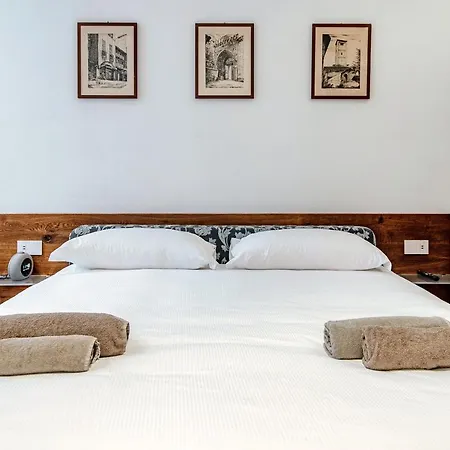 Lo Storico - The House Of Travelers Appartement