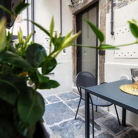 Lo Storico - The House Of Travelers Appartement *