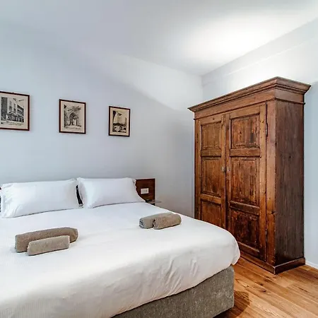 Lo Storico - The House Of Travelers Appartement